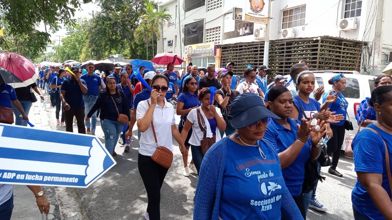 La ADP insiste en paro de docencia marcha en varias calles de Azua