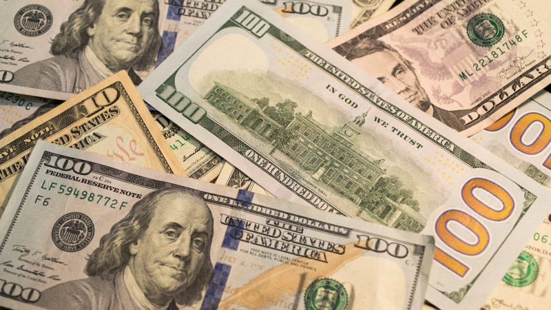 Abinader sobre precio del dólar: “Eso está en el día de hoy bajo control”