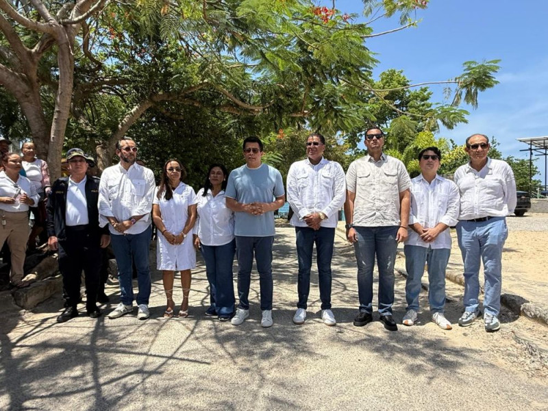 David Collado deja iniciada reconstrucción plaza de vendedores en Río San Juan