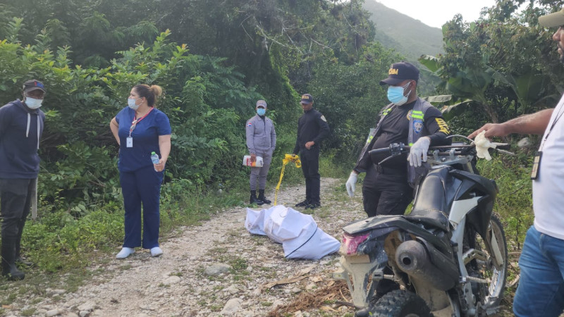 Encuentran cadáver de haitiana y su hijo de 18 meses en Dos Brazos de Neyba