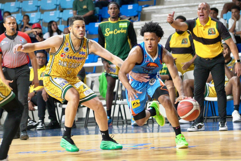 Fitzgerald y Mercedes lideran remontada de Los Prados sobre San Carlos en el TBS Distrito