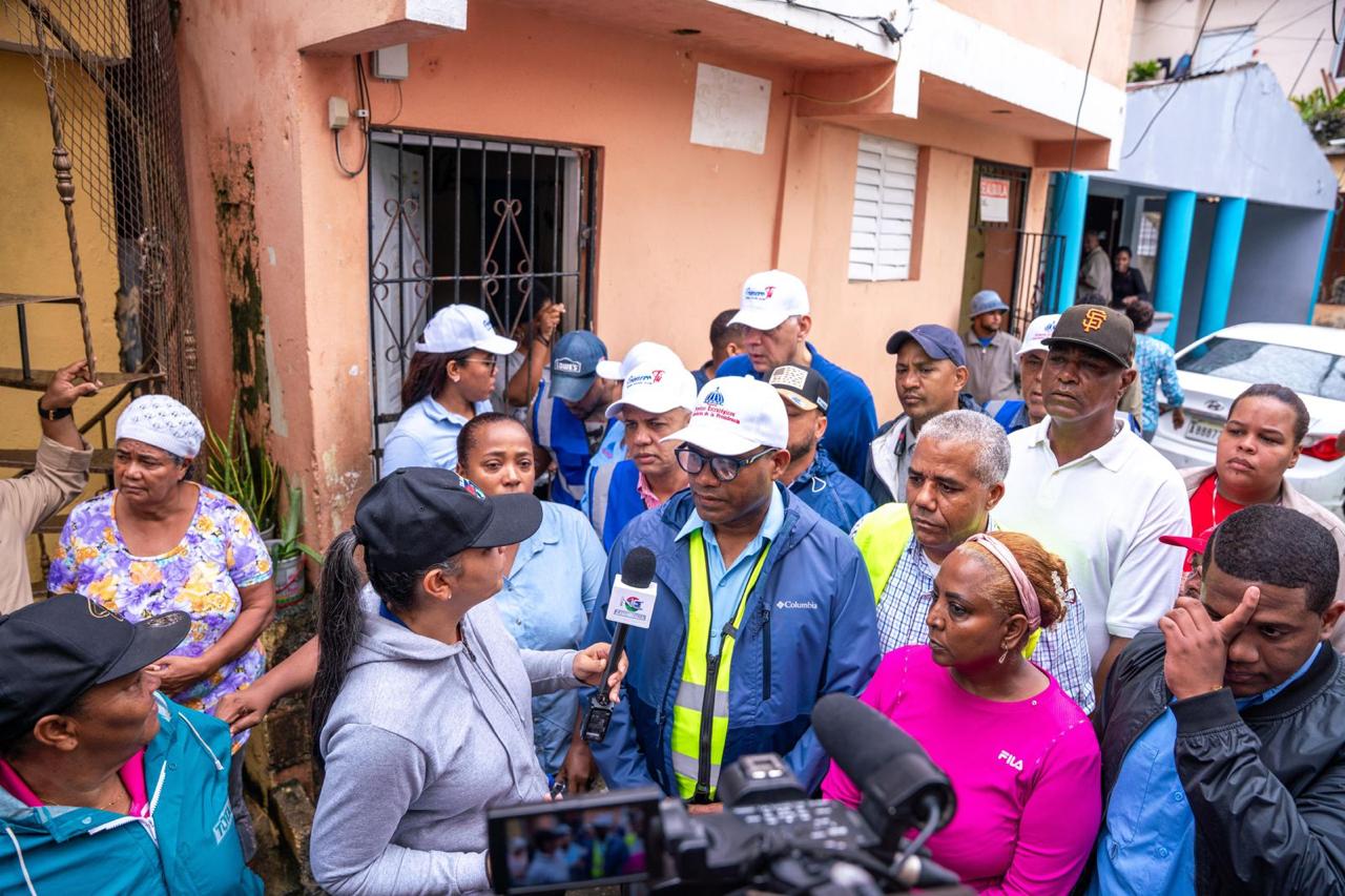 Propeep y alcaldía SDO despliegan respuesta social en sectores afectados por la tormenta Melissa