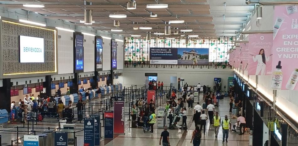 Cierre del Gobierno de Estados Unidos provoca retrasos en vuelos del Aeropuerto de Las Américas