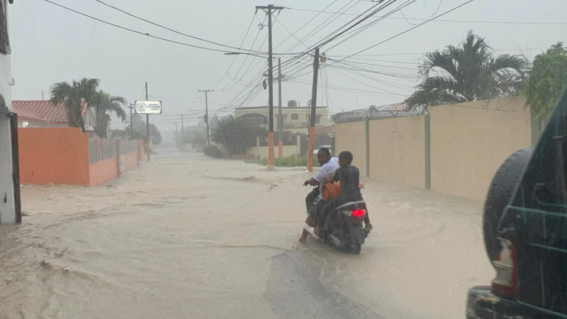 Lluvias provocan inundaciones en Barahona