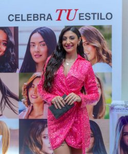 Luly Rocha, angustiada, denuncia que motorista la persiguió y le lanzó una piedra a su vehículo