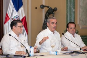 Presidente Luis Abinader anuncia que el Gobierno mantendrá sin variación precios de los combustibles para la presente semana