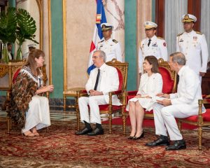 Presidente Abinader recibe cartas credenciales de seis nuevos embajadores acreditados ante el Gobierno dominicano