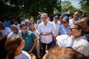Presidente Abinader anuncia apoyo a productores afectados por lluvias en la Línea Noroeste