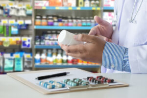 La joven madre Odalis Moatis recibe medicamento de Alto Costo tras un año de incertidumbre