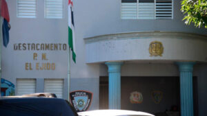 Teniente de la Policía Nacional es hallado muerto en destacamento de Santiago