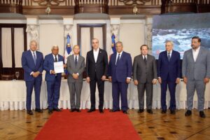 Presidente Abinader: Dejaremos un legado histórico con la entrega de títulos de Parques Nacionales al Estado Dominicano, Bienes Nacionales recibe seis títulos de Montaña La Humeadora y Loma Novillero