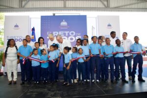 Desde Jimaní, el presidente Abinader convoca a toda la comunidad educativa a iniciar el lunes el año escolar
