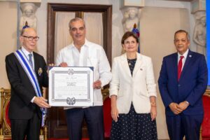 Presidente Abinader anuncia nueva sede para la Academia Dominicana de la Historia en su 95 aniversario