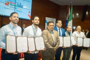 REPRESENTAMOS EN SUCRE, BOLIVIA, A LOS 235 DISTRITOS MUNICIPALES DE LA REPÚBLICA DOMINICANA EN FLACMA