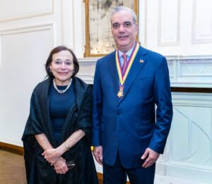 Presidente Abinader es reconocido con la Insignia de Oro, el más alto honor de Americas Society por su liderazgo y el impacto de su gestión en la República Dominicana y el hemisferio