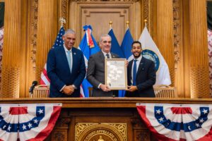 Presidente Abinader se reúne con diáspora dominicana en Brooklyn; Antonio Reynoso declara el 24 de septiembre como Día del Orgullo Dominicano
