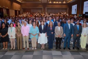 Raquel Peña destaca reducción de la pobreza en República Dominicana y llama a fortalecer las oportunidades para las familias