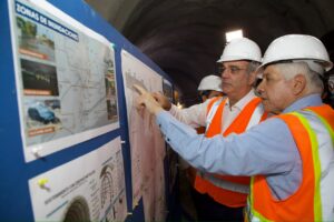 Presidente Abinader supervisa túnel pluvial de la avenida Luperón que se construye con fondos de Aerodom, para evitar inundaciones en la zona