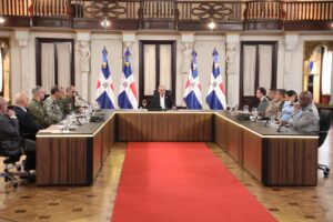 Presidente Abinader advierte no permitirá bandas haitianas a menos de 20 kilómetros de la frontera y asegura la misma se encuentra en su mayor nivel de protección